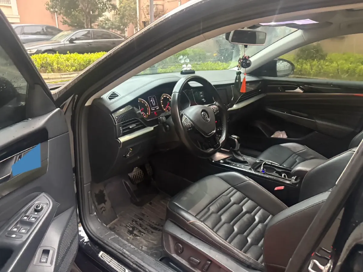 2019 Skoda Kodiak 2.0T 186HP L4 7DCT,autocango,china used car exporter,china ev exporter,chinese used car exporter,chinese used ev exporter