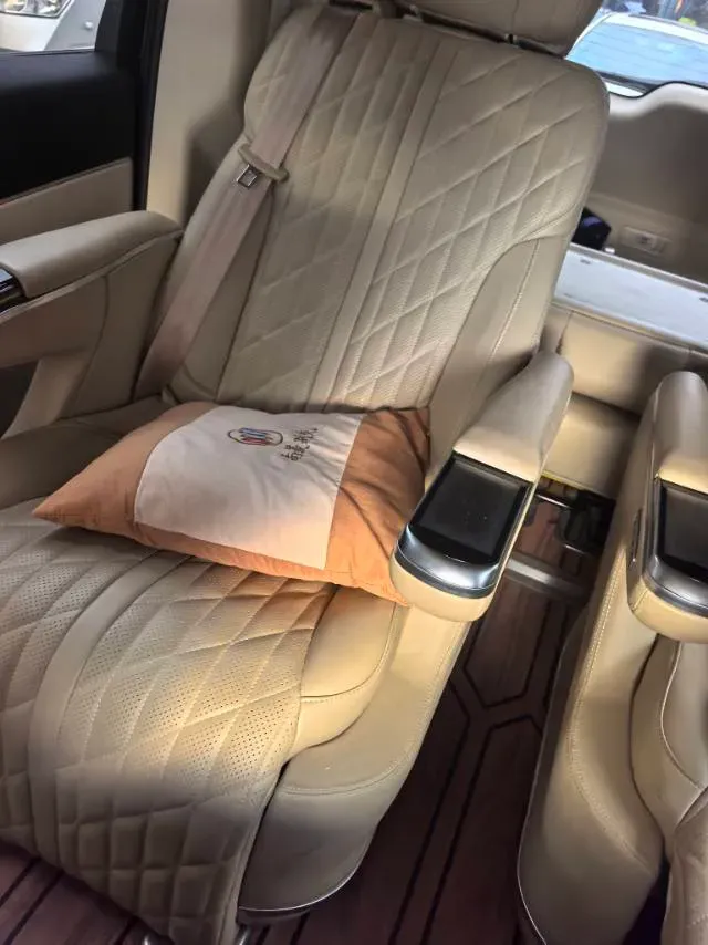 2023 Buick GL8 2.0T 237HP L4 9AT,autocango,china used car exporter,china ev exporter,chinese used car exporter,chinese used ev exporter