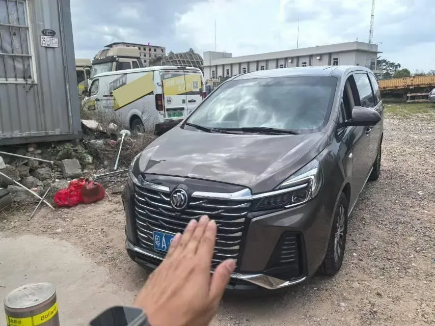 2023 Buick GL8 2.0T 237HP L4 9AT,autocango,china used car exporter,china ev exporter,chinese used car exporter,chinese used ev exporter