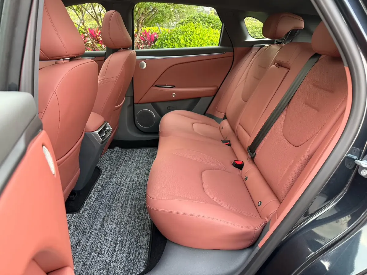 2026 ARCFOX αT5 BEV,autocango,china used car exporter,china ev exporter,chinese used car exporter,chinese used ev exporter