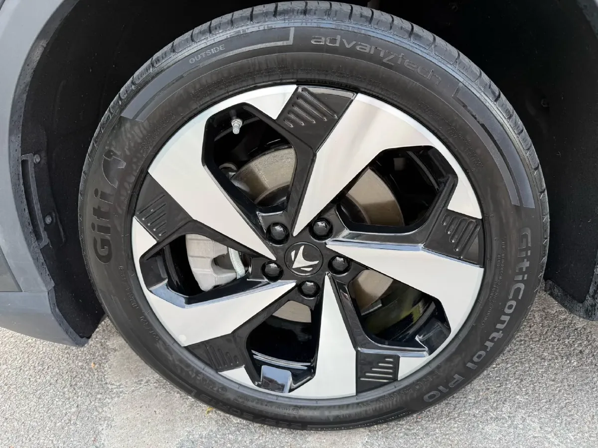 2026 ARCFOX αT5 BEV,autocango,china used car exporter,china ev exporter,chinese used car exporter,chinese used ev exporter