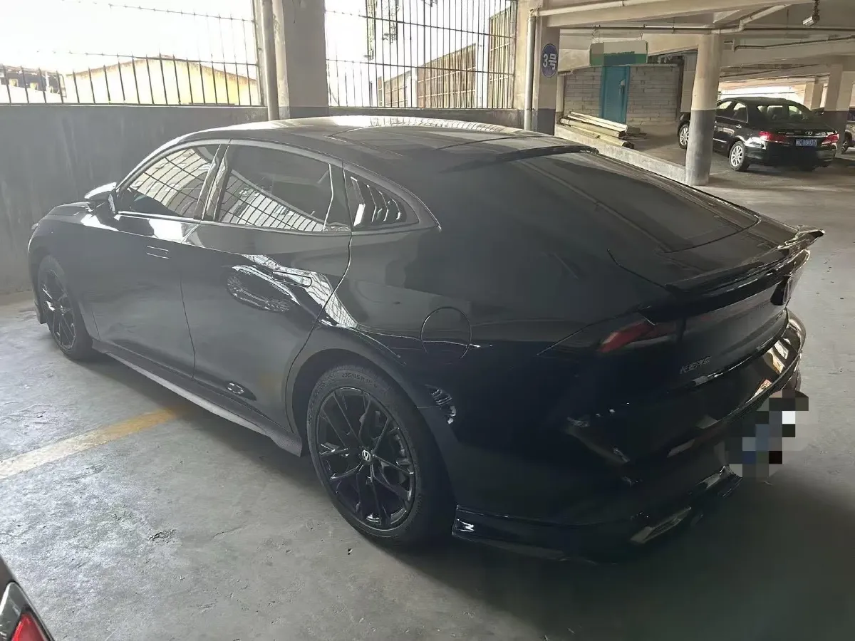 2024 ChangAn UNI-V 1.5T 188HP L4 7DCT,autocango,china used car exporter,china ev exporter,chinese used car exporter,chinese used ev exporter