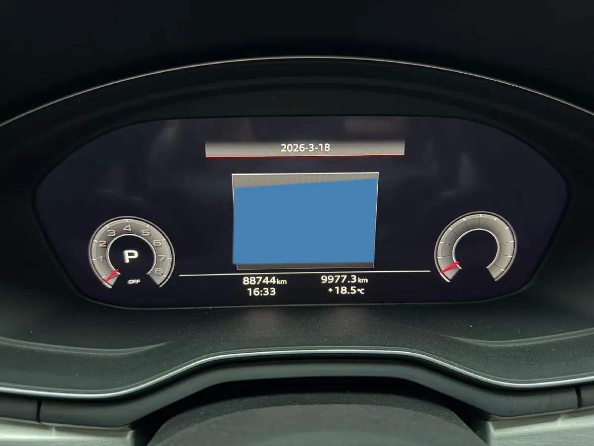 2022 Audi A4L 2.0T 190HP L4 7DCT,autocango,china used car exporter,china ev exporter,chinese used car exporter,chinese used ev exporter