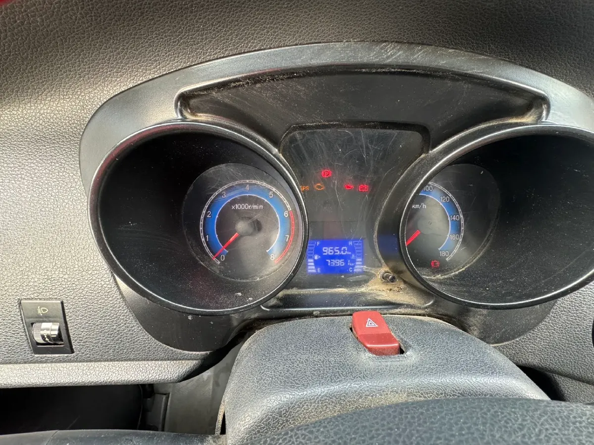 2021 DongFeng DFSK C72 2.0L 143HP L4 5MT,autocango,china used car exporter,china ev exporter,chinese used car exporter,chinese used ev exporter