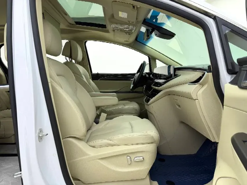 2020 Buick GL8 2.0T 237HP L4 9AT,autocango,china used car exporter,china ev exporter,chinese used car exporter,chinese used ev exporter