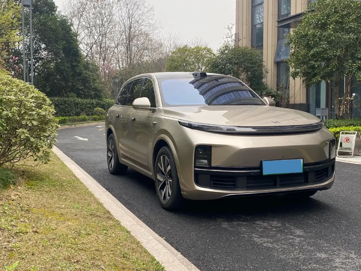 2023 Li L8 Range Extended 154HP REEV 40.9KWH,autocango,china used car exporter,china ev exporter,chinese used car exporter,chinese used ev exporter