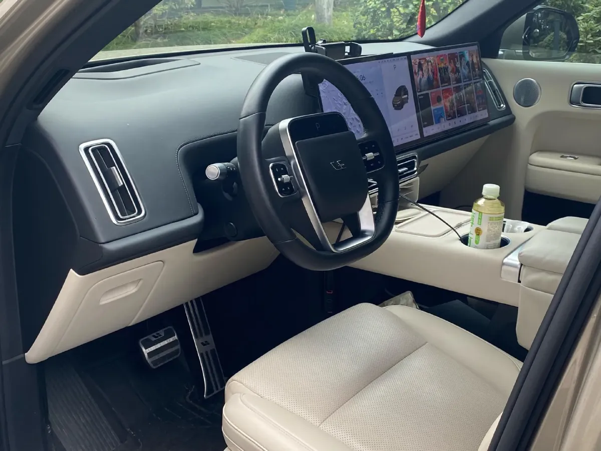 2023 Li L8 Range Extended 154HP REEV 40.9KWH,autocango,china used car exporter,china ev exporter,chinese used car exporter,chinese used ev exporter