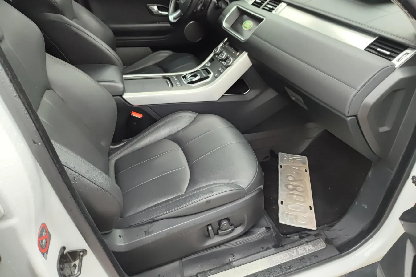 2018 Land Rover Range Rover Evoque 2.0T 241HP L4 9AT,autocango,china used car exporter,china ev exporter,chinese used car exporter,chinese used ev exporter