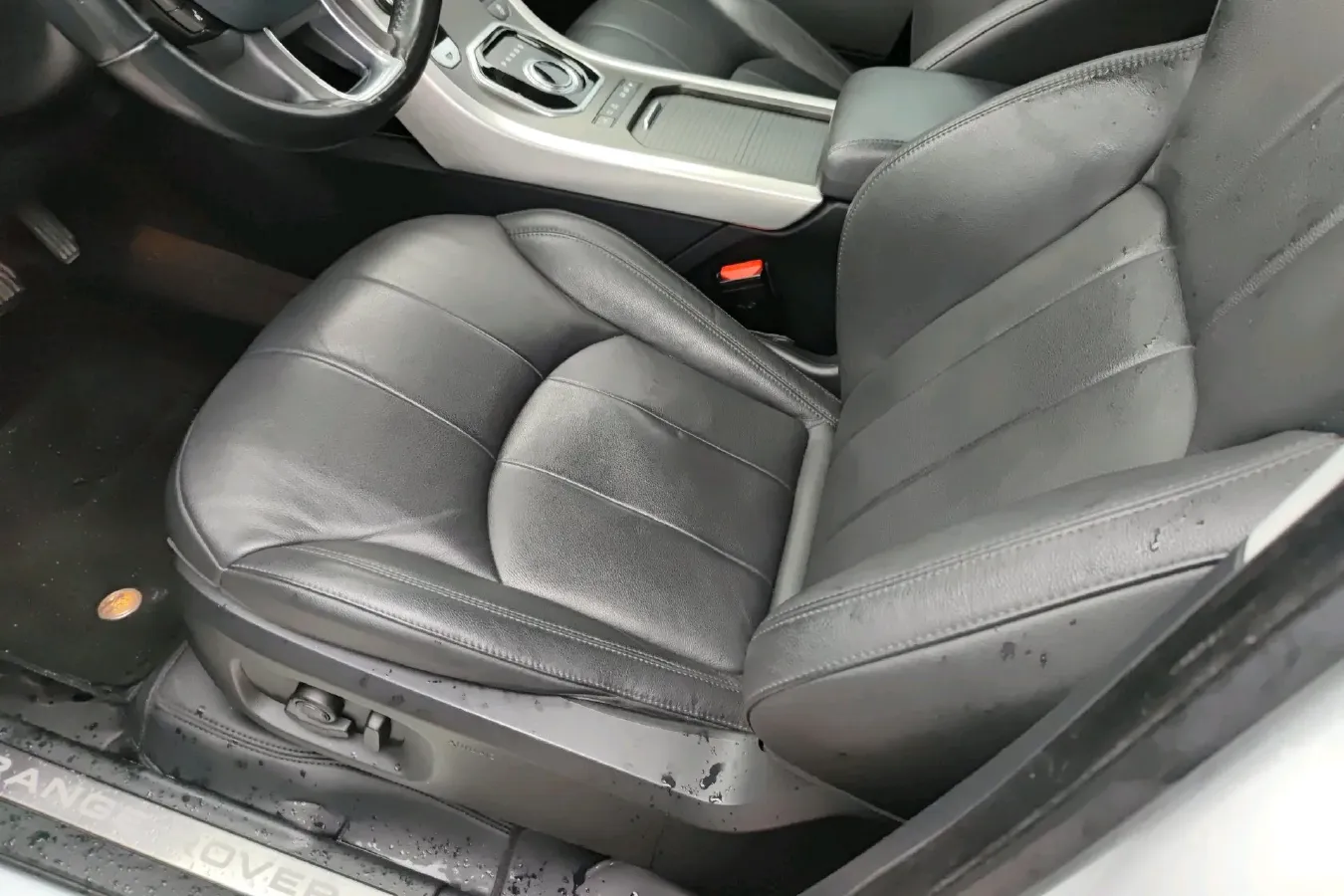 2018 Land Rover Range Rover Evoque 2.0T 241HP L4 9AT,autocango,china used car exporter,china ev exporter,chinese used car exporter,chinese used ev exporter