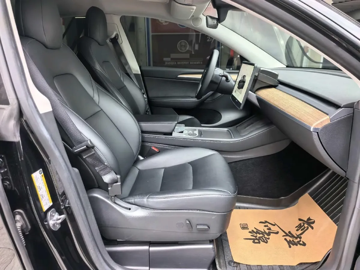 2022 Tesla Model Y BEV 60KWH,autocango,china used car exporter,china ev exporter,chinese used car exporter,chinese used ev exporter