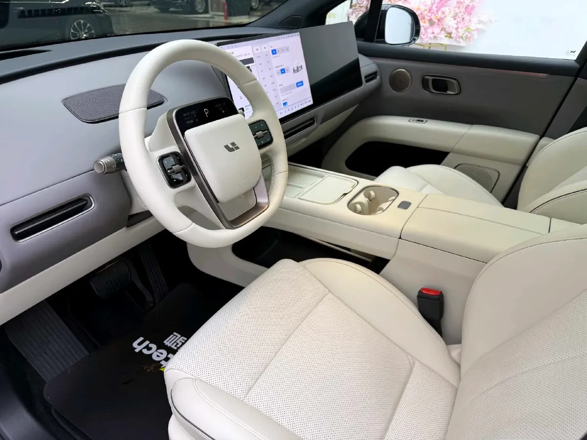 2025 Li i6 BEV,autocango,china used car exporter,china ev exporter,chinese used car exporter,chinese used ev exporter