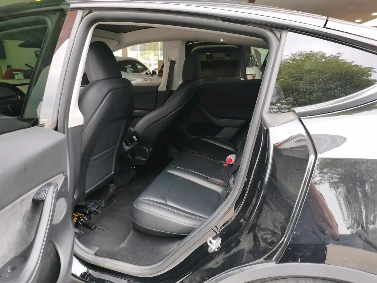 2022 Tesla Model Y BEV 60KWH,autocango,china used car exporter,china ev exporter,chinese used car exporter,chinese used ev exporter