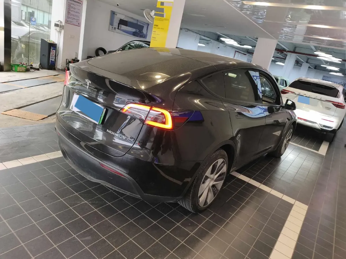 2022 Tesla Model Y BEV 60KWH,autocango,china used car exporter,china ev exporter,chinese used car exporter,chinese used ev exporter