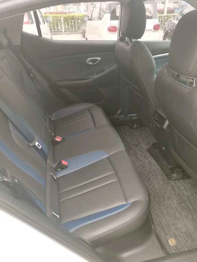 2023 GAC Trumpchi GS3 1.5T 177HP L4 7DCT,autocango,china used car exporter,china ev exporter,chinese used car exporter,chinese used ev exporter