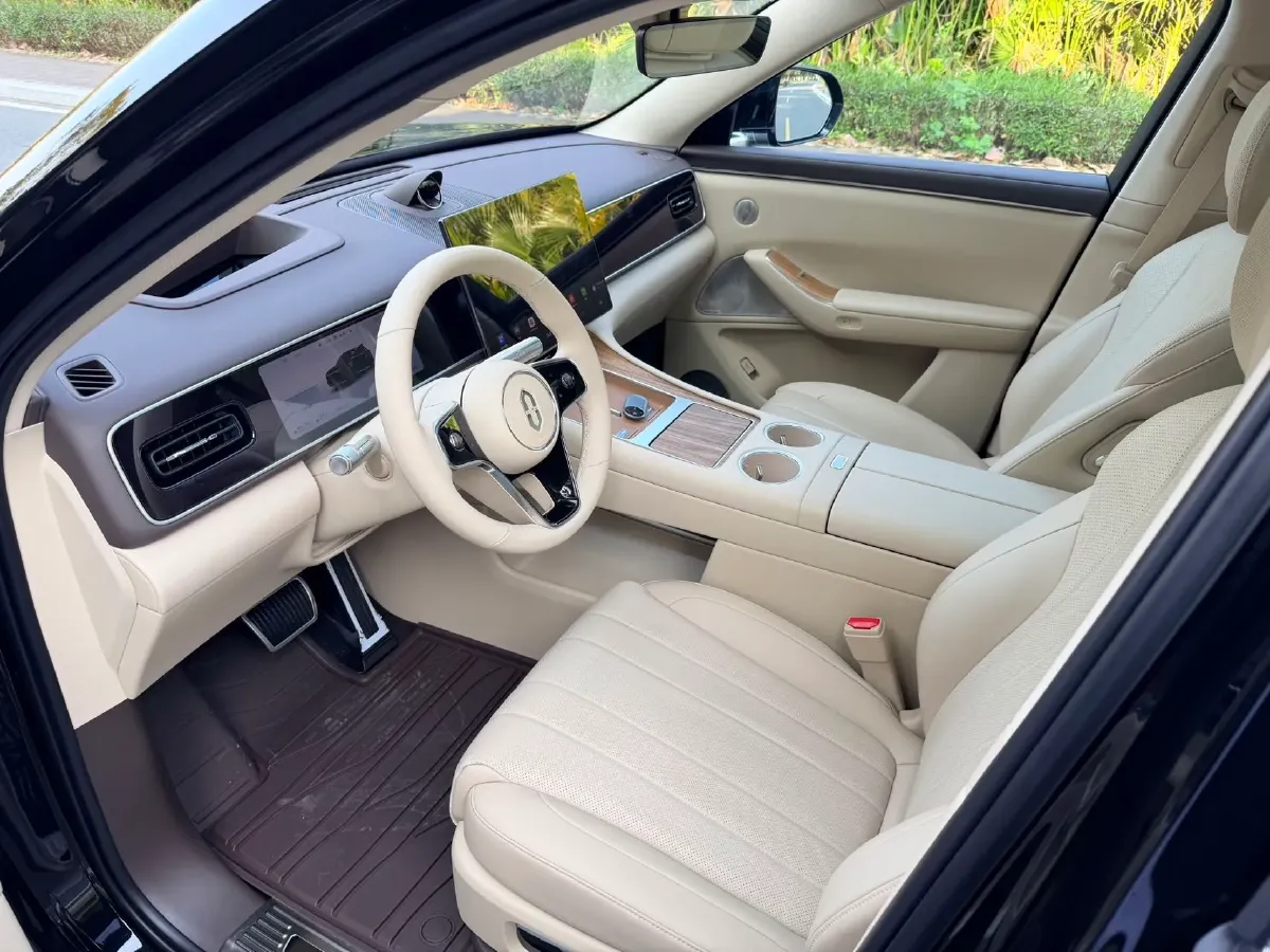 2026 AITO AITO M7 REEV 160HP REEV,autocango,china used car exporter,china ev exporter,chinese used car exporter,chinese used ev exporter