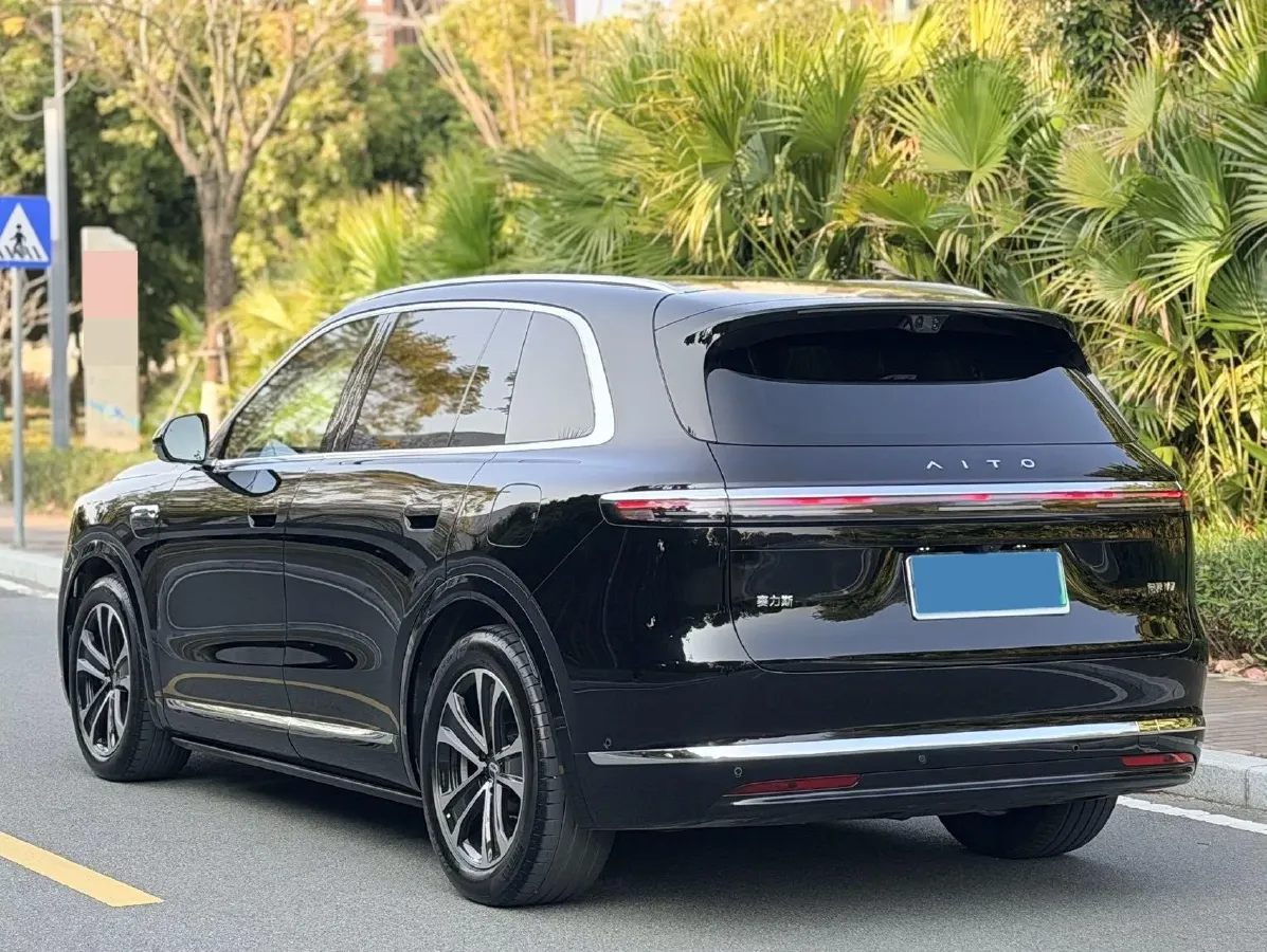 2026 AITO AITO M7 REEV 160HP REEV,autocango,china used car exporter,china ev exporter,chinese used car exporter,chinese used ev exporter