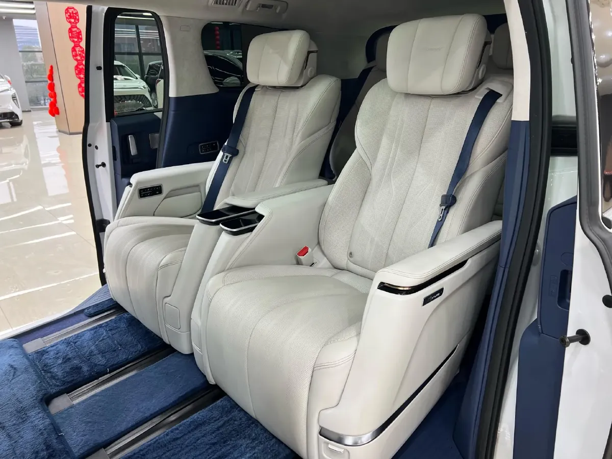 2023 Buick Century 2.0T 237HP L4 9AT,autocango,china used car exporter,china ev exporter,chinese used car exporter,chinese used ev exporter