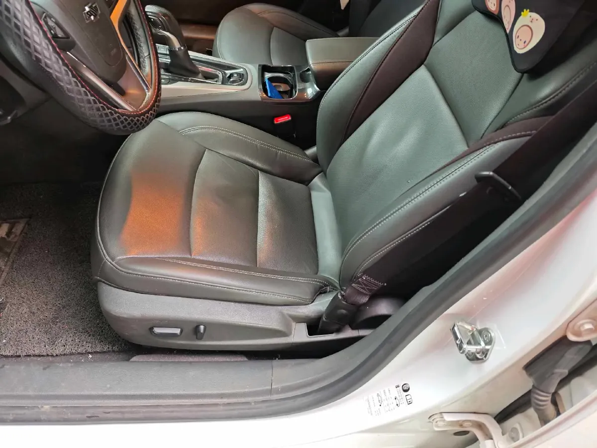 2017 Chevrolet Malibu 1.5T 170HP L4 6AT,autocango,china used car exporter,china ev exporter,chinese used car exporter,chinese used ev exporter