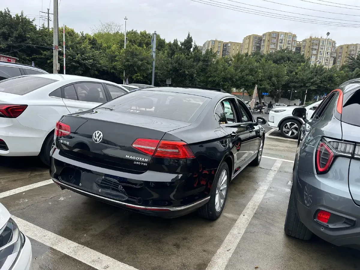 2018 Volkswagen Magotan 1.8T 180HP L4 7DCT,autocango,china used car exporter,china ev exporter,chinese used car exporter,chinese used ev exporter