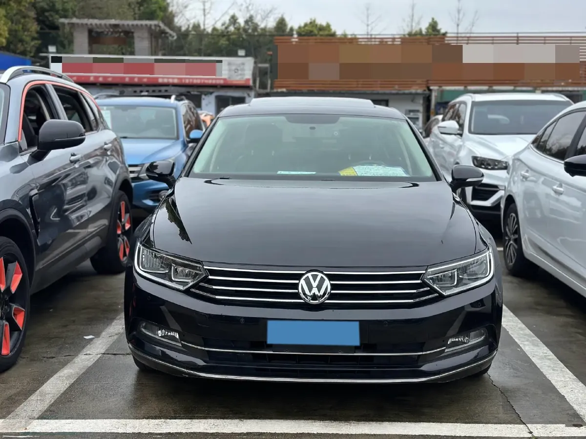2018 Volkswagen Magotan 1.8T 180HP L4 7DCT,autocango,china used car exporter,china ev exporter,chinese used car exporter,chinese used ev exporter