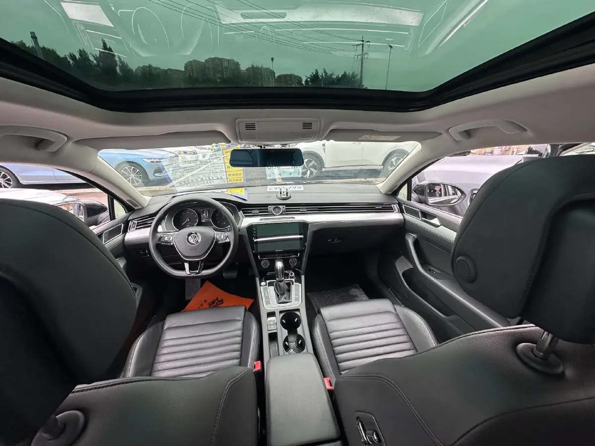 2018 Volkswagen Magotan 1.8T 180HP L4 7DCT,autocango,china used car exporter,china ev exporter,chinese used car exporter,chinese used ev exporter