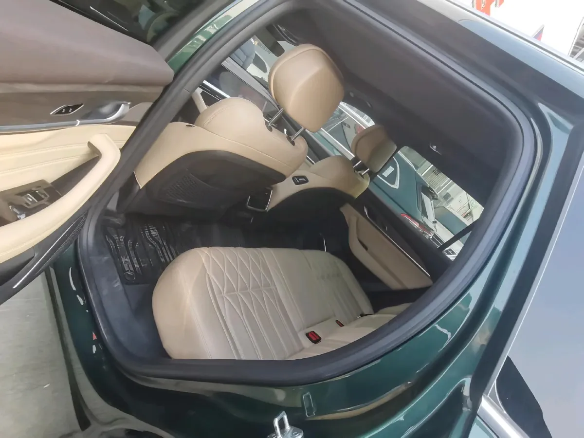 2021 Geely Monjaro 2.0T 238HP L4 8AT,autocango,china used car exporter,china ev exporter,chinese used car exporter,chinese used ev exporter