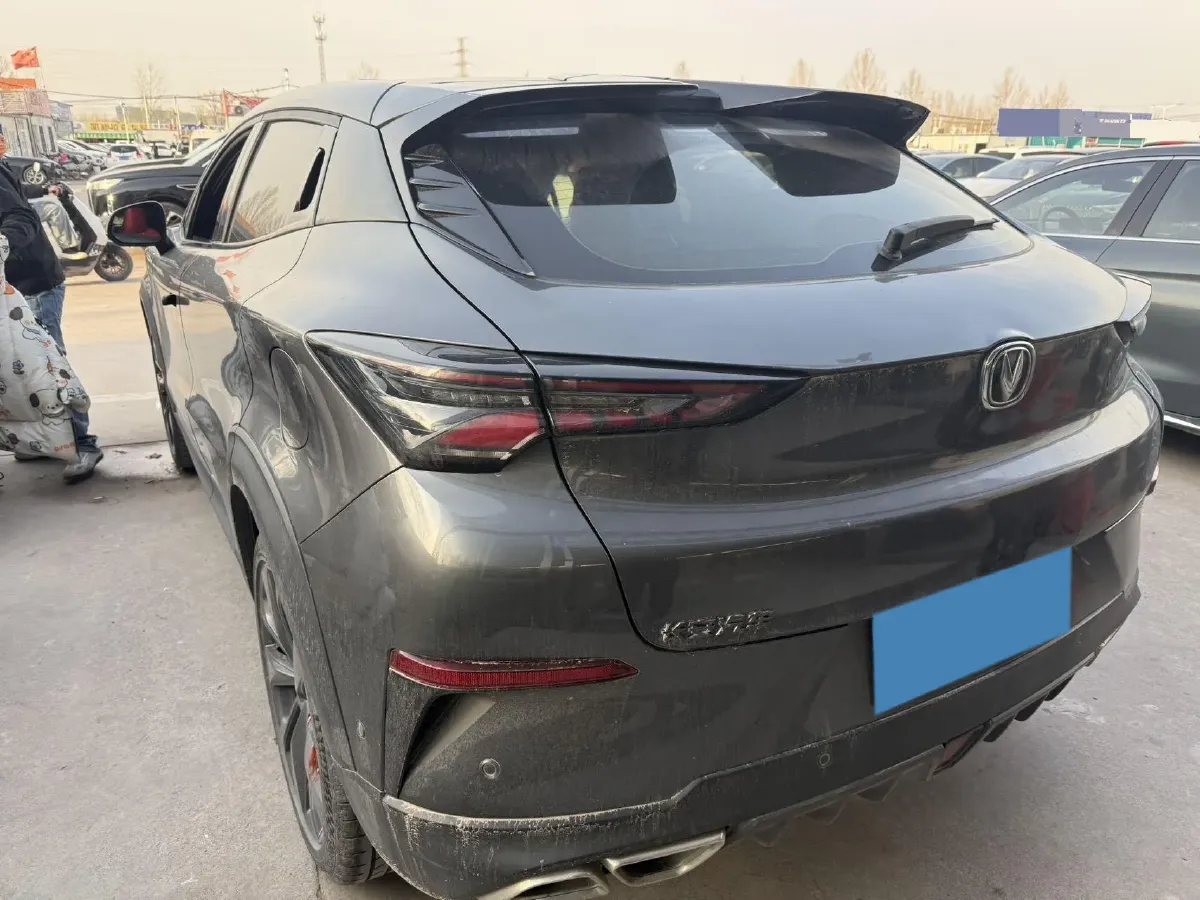 2020 ChangAn UNI-T 1.5T 180HP L4 7DCT,autocango,china used car exporter,china ev exporter,chinese used car exporter,chinese used ev exporter