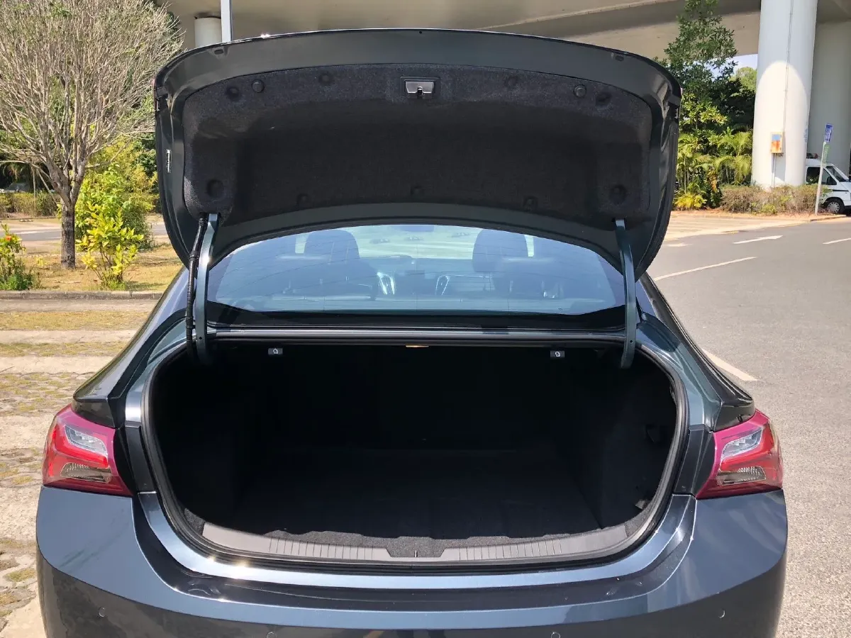 2020 Chevrolet Malibu XL 2.0T 237HP L4 9AT,autocango,china used car exporter,china ev exporter,chinese used car exporter,chinese used ev exporter