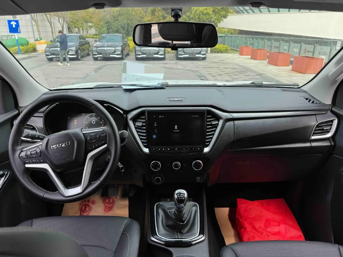 2025 Isuzu LingTuo 2.5T 150HP L4 8AT,autocango,china used car exporter,china ev exporter,chinese used car exporter,chinese used ev exporter