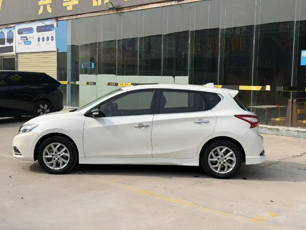 2021 Nissan Tiida 1.6L 122HP L4 CVT,autocango,china used car exporter,china ev exporter,chinese used car exporter,chinese used ev exporter