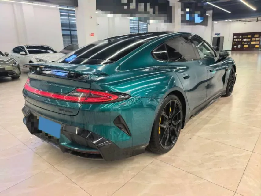 2025 MI SU7 Ultra BEV 93.7KWH,autocango,china used car exporter,china ev exporter,chinese used car exporter,chinese used ev exporter