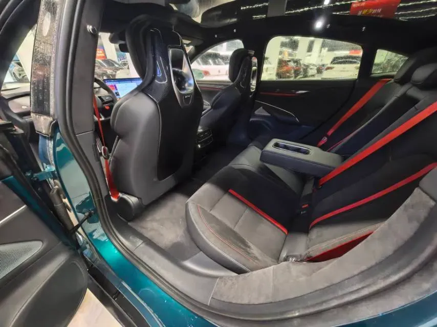 2025 MI SU7 Ultra BEV 93.7KWH,autocango,china used car exporter,china ev exporter,chinese used car exporter,chinese used ev exporter