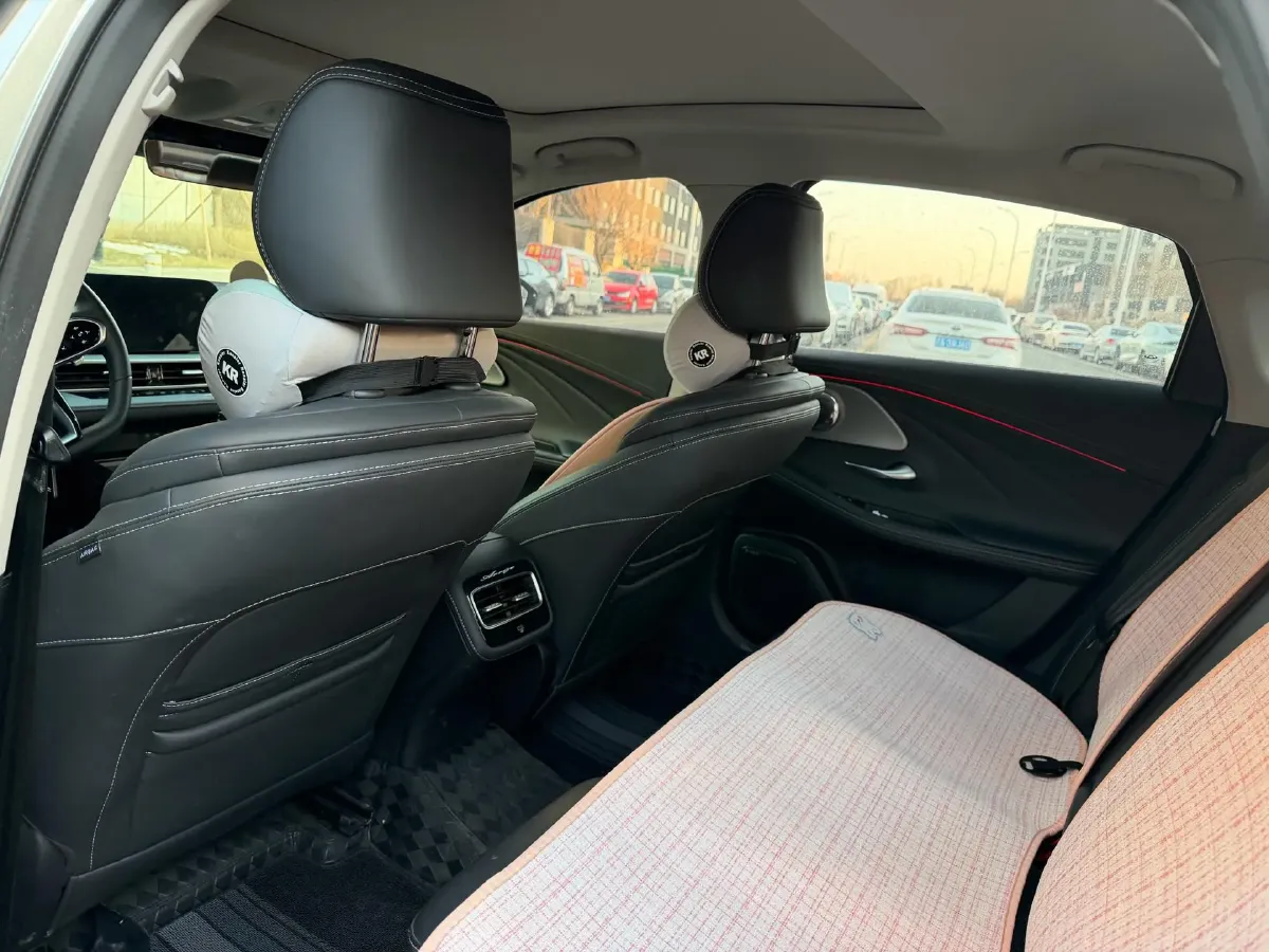 2024 Chery Arrizo 8 2.0T 254HP L4 7DCT,autocango,china used car exporter,china ev exporter,chinese used car exporter,chinese used ev exporter