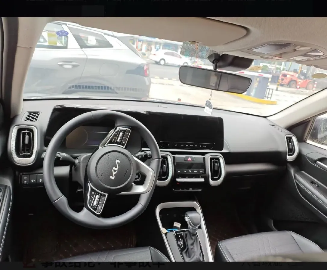 2024 Kia Sonet 1.5L 115HP L4 CVT,autocango,china used car exporter,china ev exporter,chinese used car exporter,chinese used ev exporter