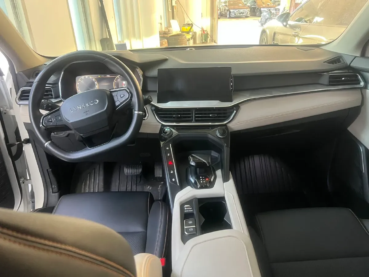 2020 LYNK&CO 06 EM-P 1.5T 177HP L3 7DCT PHEV 11.3KWH,autocango,china used car exporter,china ev exporter,chinese used car exporter,chinese used ev exporter