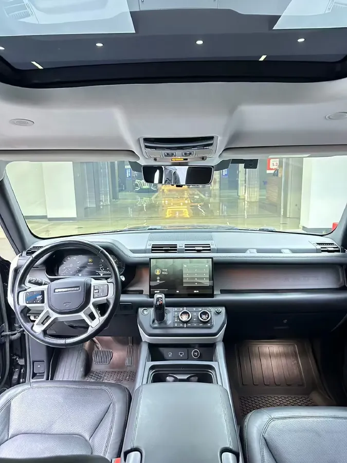 2023 Land Rover Defender 3.0T 400HP L6 8AT,autocango,china used car exporter,china ev exporter,chinese used car exporter,chinese used ev exporter
