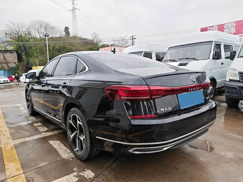 2024 Volkswagen Passat 2.0T 220HP L4 7DCT,autocango,china used car exporter,china ev exporter,chinese used car exporter,chinese used ev exporter