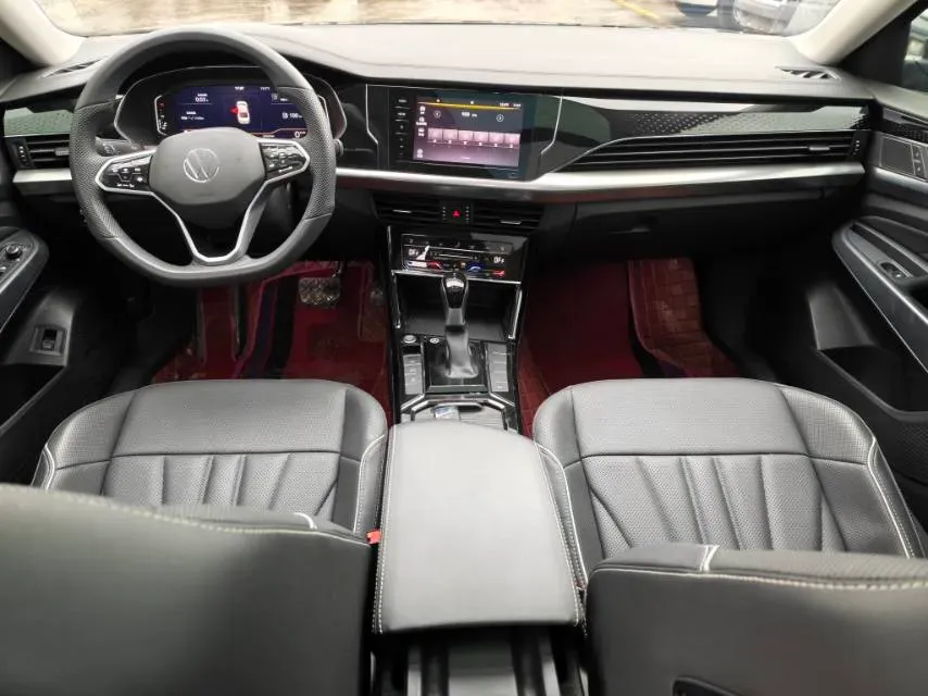 2024 Volkswagen Passat 2.0T 220HP L4 7DCT,autocango,china used car exporter,china ev exporter,chinese used car exporter,chinese used ev exporter