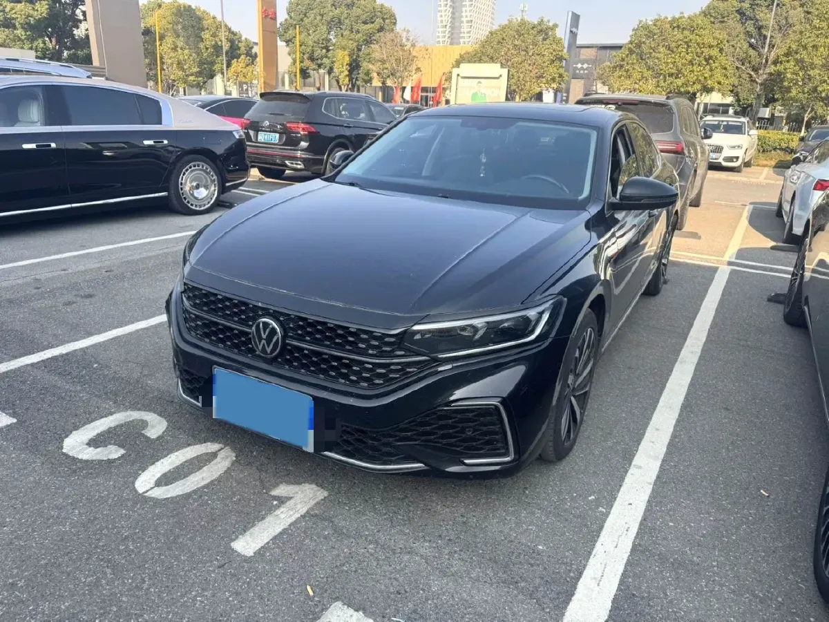 2022 Skoda Kodiak GT 2.0T 186HP L4 7DCT,autocango,china used car exporter,china ev exporter,chinese used car exporter,chinese used ev exporter