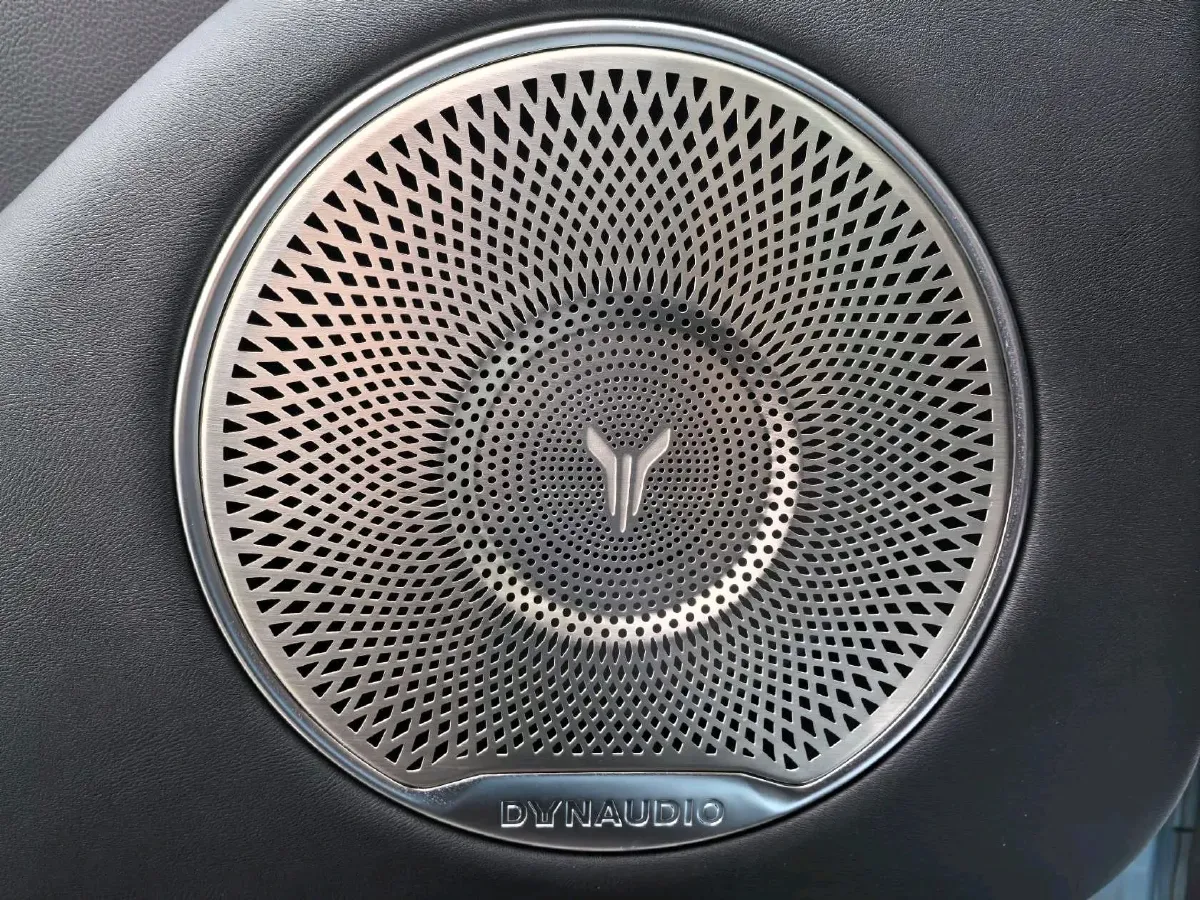 2021 Voyah FREE BEV 88KWH,autocango,china used car exporter,china ev exporter,chinese used car exporter,chinese used ev exporter