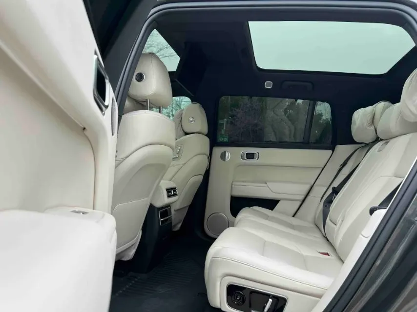 2023 Li L7 Range Extended 154HP REEV 40.9KWH,autocango,china used car exporter,china ev exporter,chinese used car exporter,chinese used ev exporter