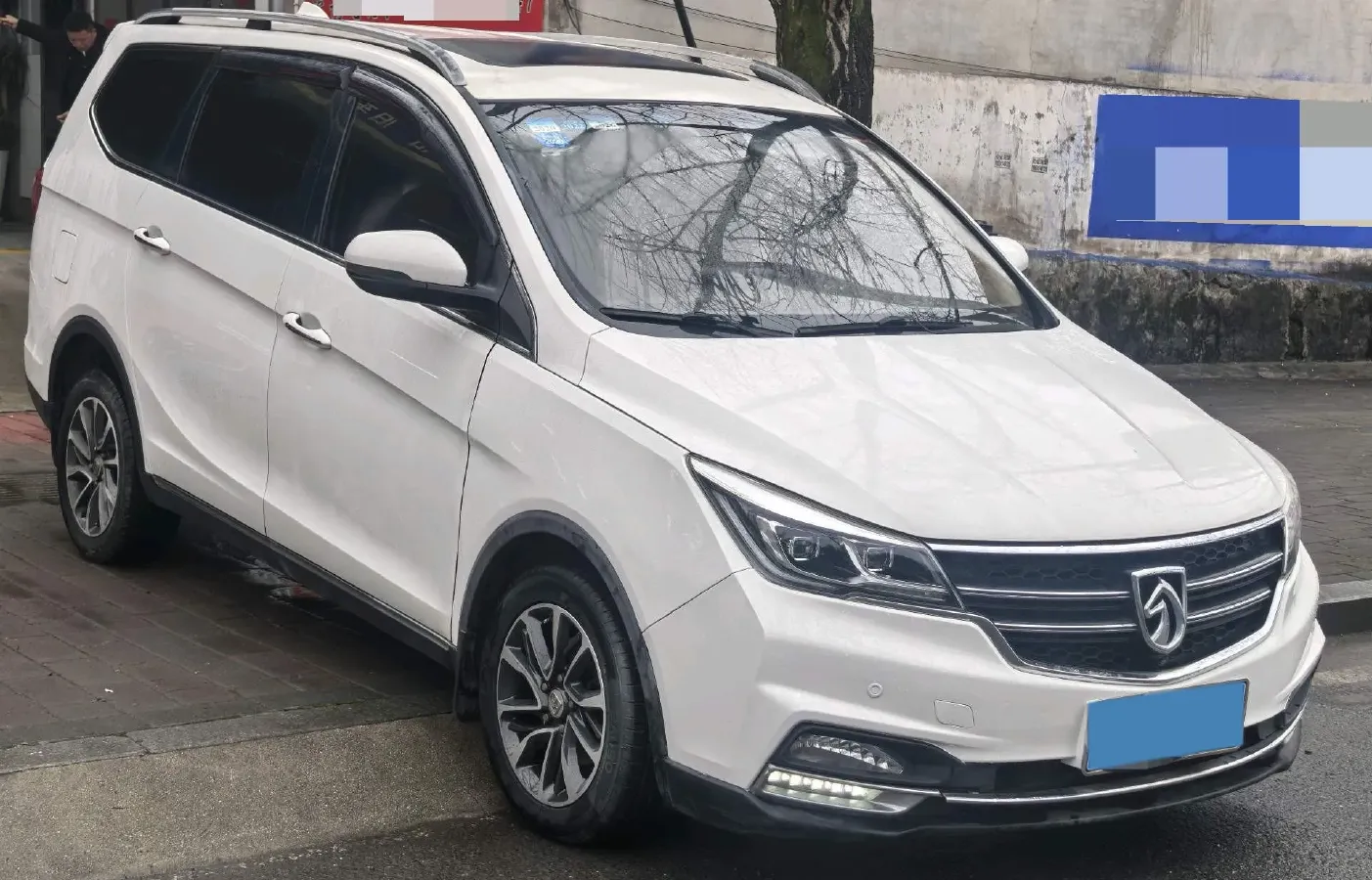 2017 BaoJun 730 1.5T 150HP L4 6MT,autocango,china used car exporter,china ev exporter,chinese used car exporter,chinese used ev exporter