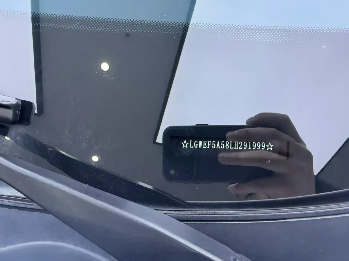 2021 Haval H6 1.5T 169HP L4 7DCT,autocango,china used car exporter,china ev exporter,chinese used car exporter,chinese used ev exporter