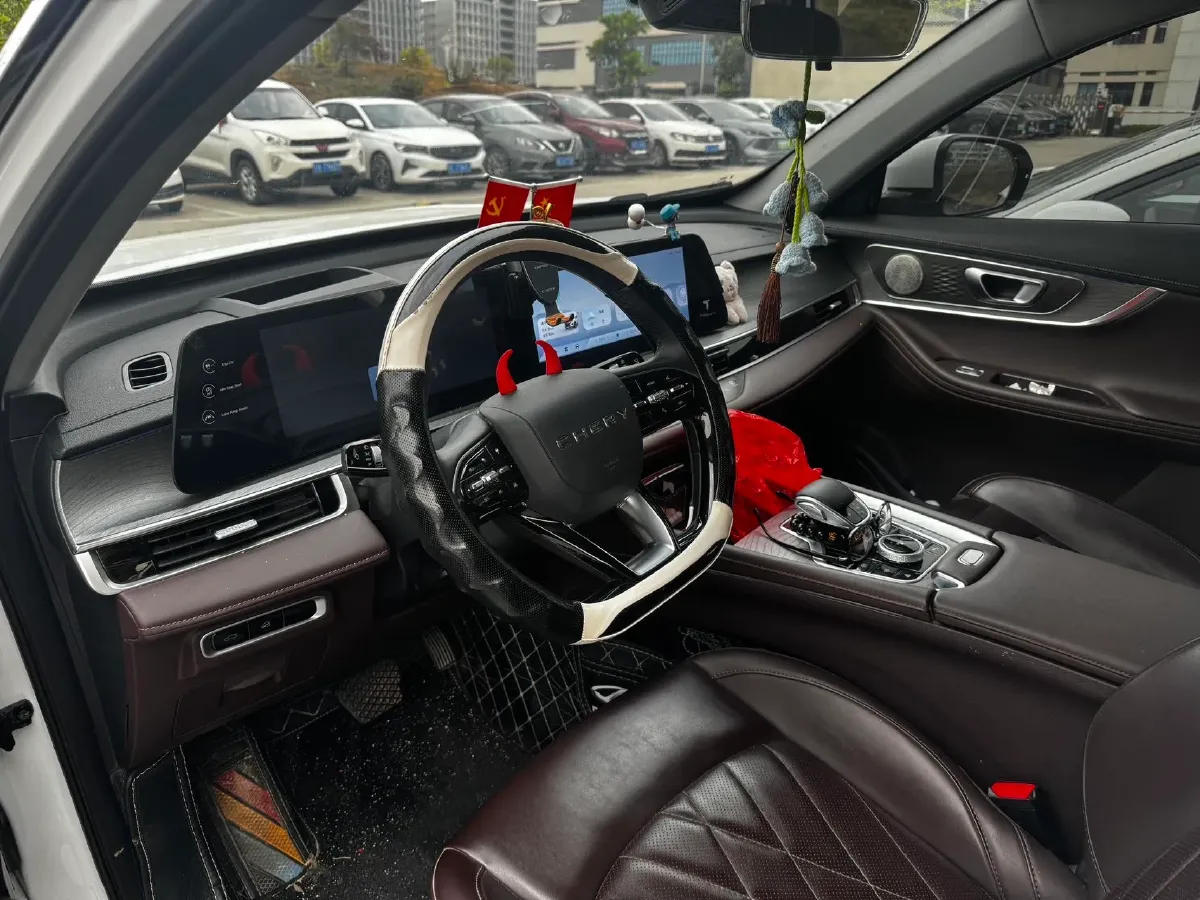 2024 Chery Tiggo 8 PRO 1.6T 197HP L4 7DCT,autocango,china used car exporter,china ev exporter,chinese used car exporter,chinese used ev exporter