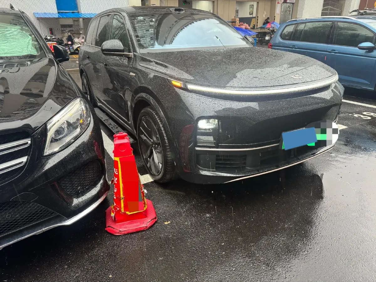 2025 Li L9 Range Extended 154HP REEV,autocango,china used car exporter,china ev exporter,chinese used car exporter,chinese used ev exporter