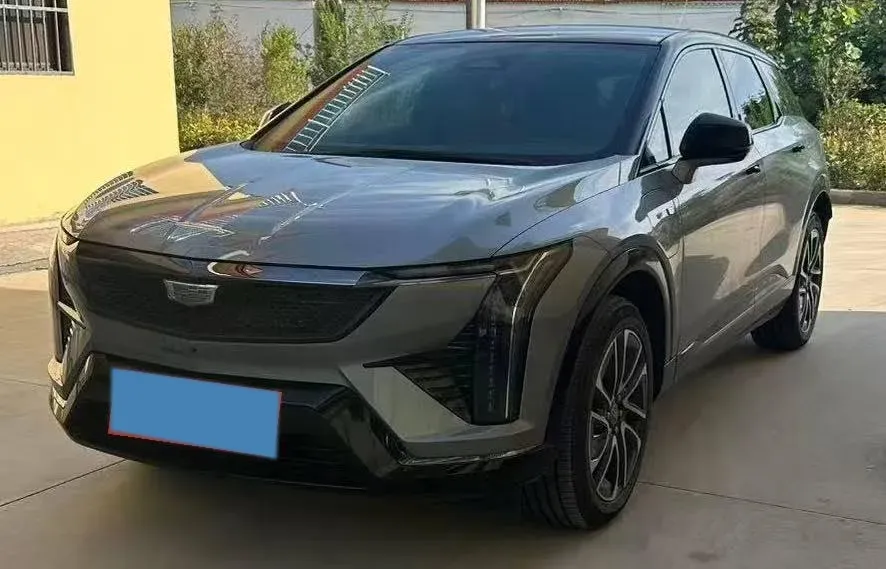2024 Cadillac OPTIQ BEV 79.7KWH,autocango,china used car exporter,china ev exporter,chinese used car exporter,chinese used ev exporter