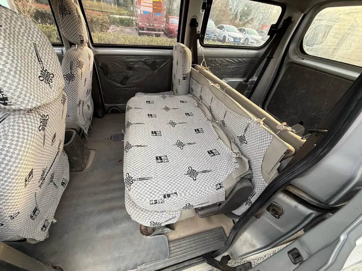 2019 WuLing HongGuang V 1.5L 105HP L4 5MT,autocango,china used car exporter,china ev exporter,chinese used car exporter,chinese used ev exporter