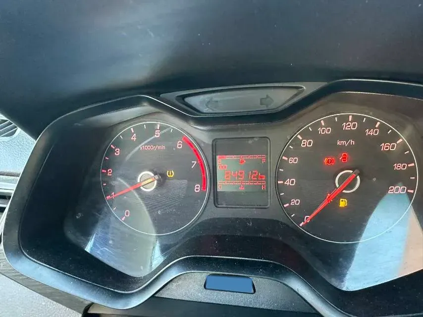 2018 WuLing HongGuang 1.2L 82HP L4 5MT,autocango,china used car exporter,china ev exporter,chinese used car exporter,chinese used ev exporter