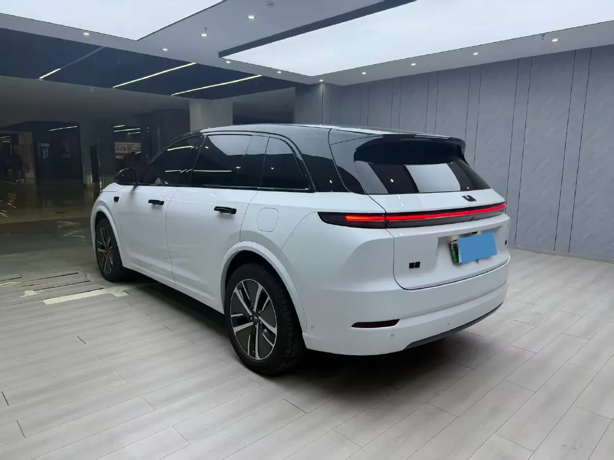 2023 Li L7 Range Extended 154HP REEV 40.9KWH,autocango,china used car exporter,china ev exporter,chinese used car exporter,chinese used ev exporter