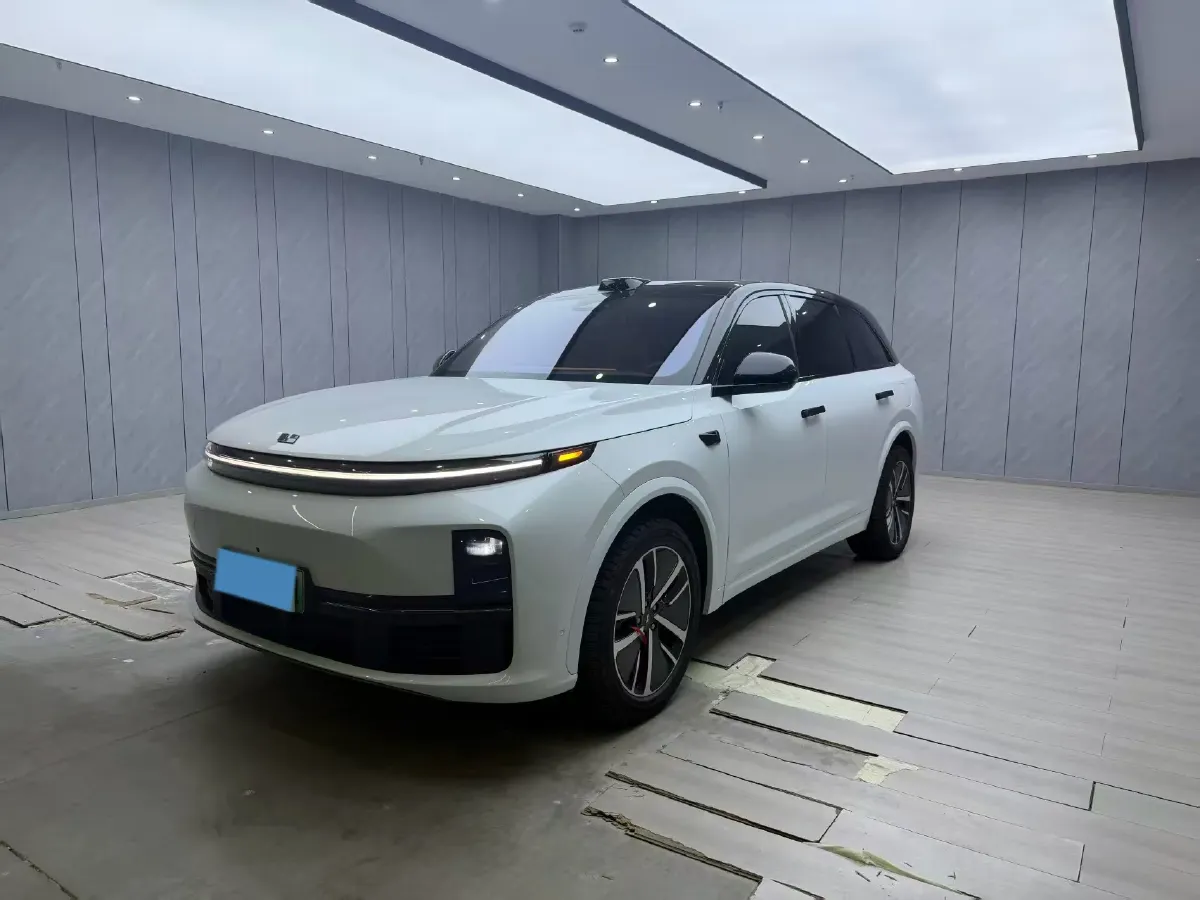 2023 Li L7 Range Extended 154HP REEV 40.9KWH,autocango,china used car exporter,china ev exporter,chinese used car exporter,chinese used ev exporter